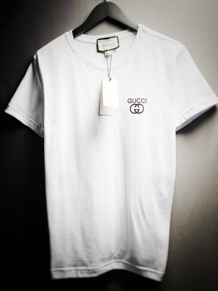 camisetas basicas gucci