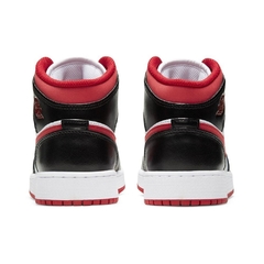 Air Jordan 1 mid Metallic Red - XSneaker