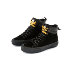Borcego Syndicate Chaltén Gamuza Full Black en internet