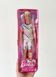 GRB90 MUÑECO BARBIE FASHIONISTA KEN RUBIO (887961900392)