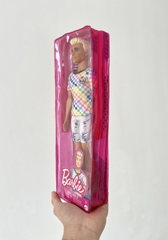 GRB90 MUÑECO BARBIE FASHIONISTA KEN RUBIO (887961900392) - comprar online
