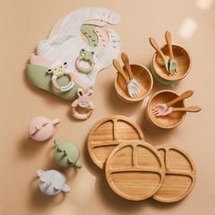 Conjunto de peças utensílios a mesa do bebê pratos de bambu com copo de silicone