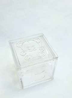 Caixa Acrílica Transparente Com Ursinho Em Relevo - 05 x 05 x 03 cm,
