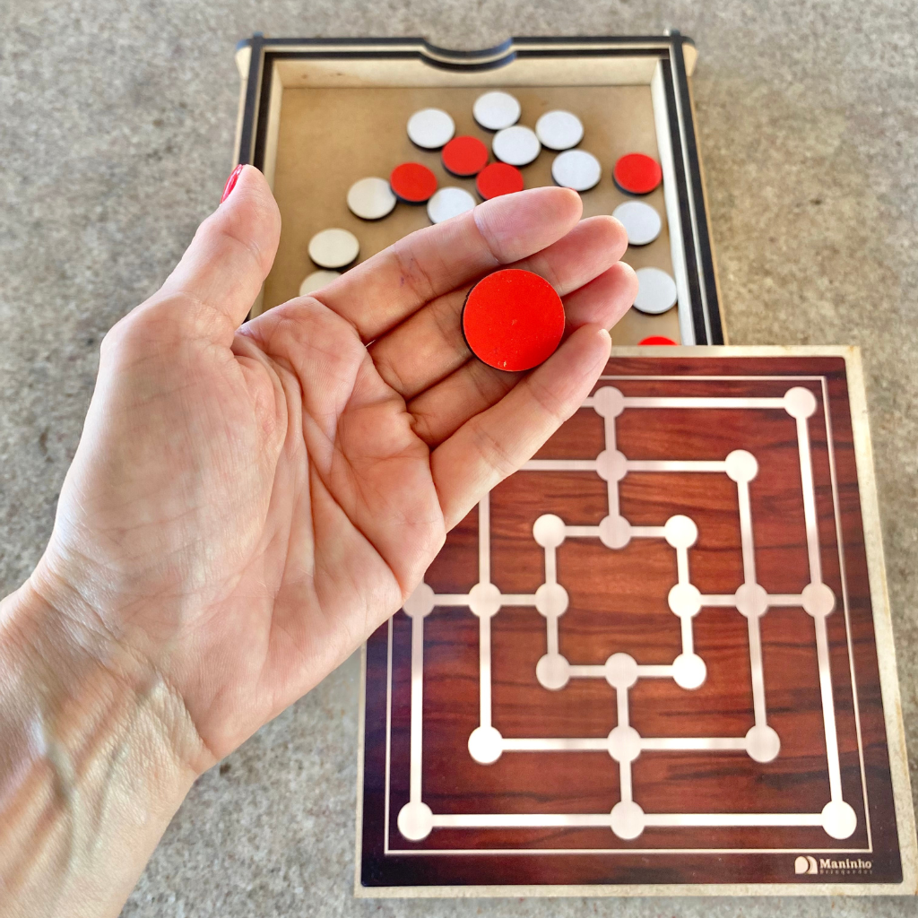 Jogo de Damas e Ludo Jogos Clássicos Tradicionais Brinquedo Educativo de  Madeira Brinquedos de Madeira Bambalalão Brinquedos Educativos