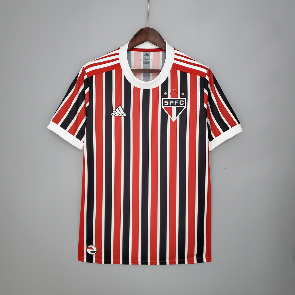 blusa com lenço