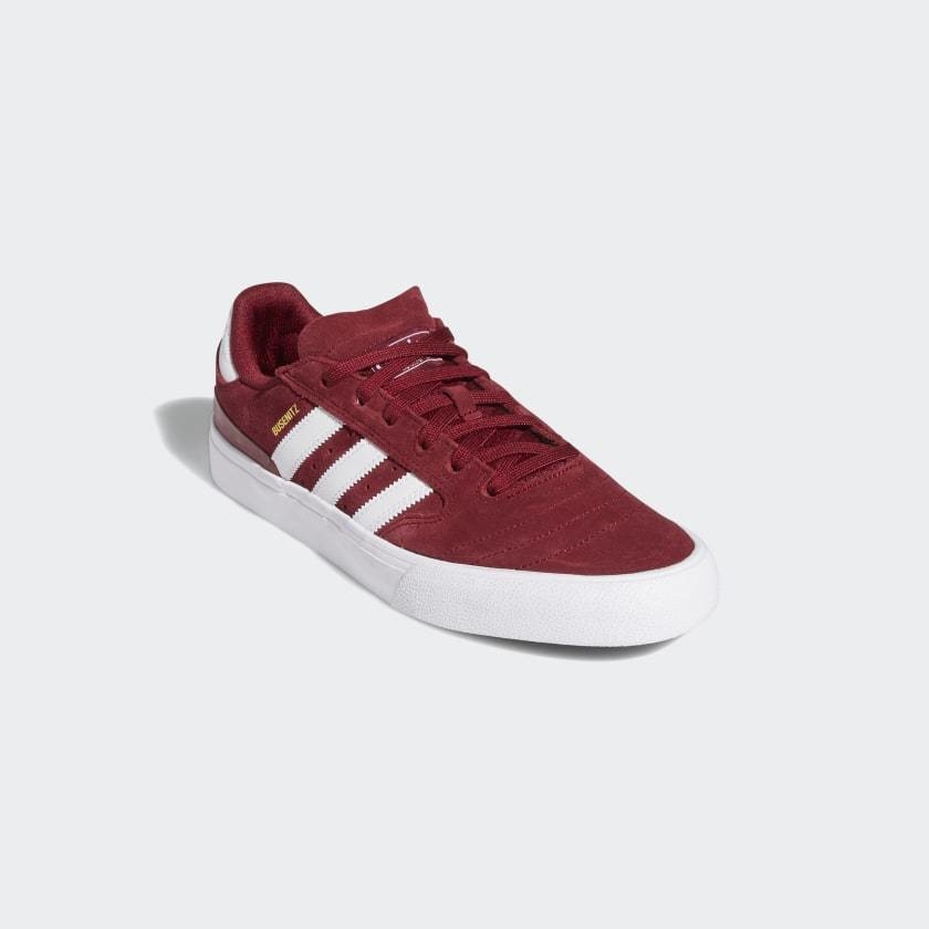 busenitz vermelho
