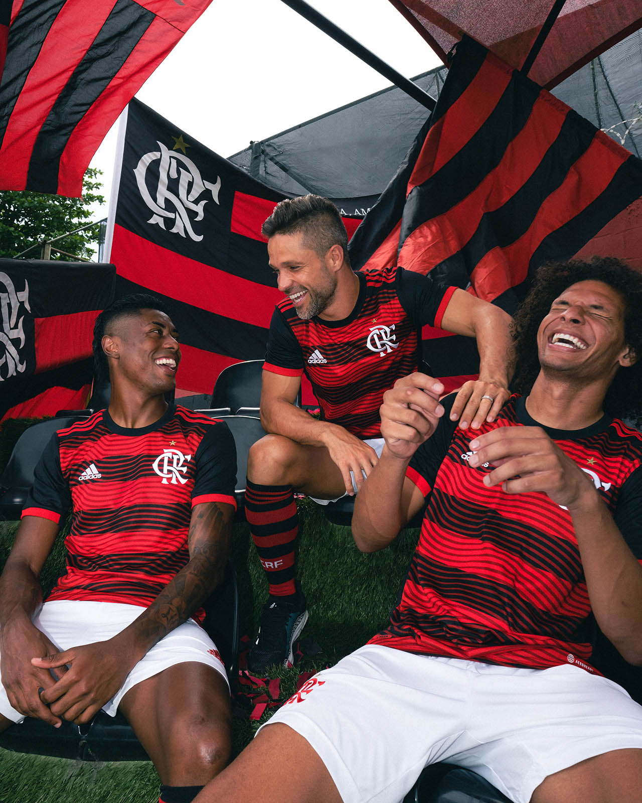 Camisa Flamengo I 22/23 Torcedor Adidas Masculina - Preto e Vermelho