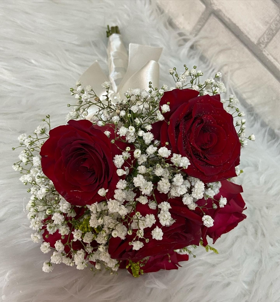 Buquê de Noiva 6 Rosas Vermelhas