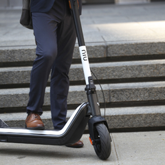 Kick Scooter Lifestyle - Nuuv Pilar