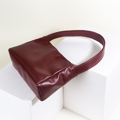 Alexia Baguette bag on internet