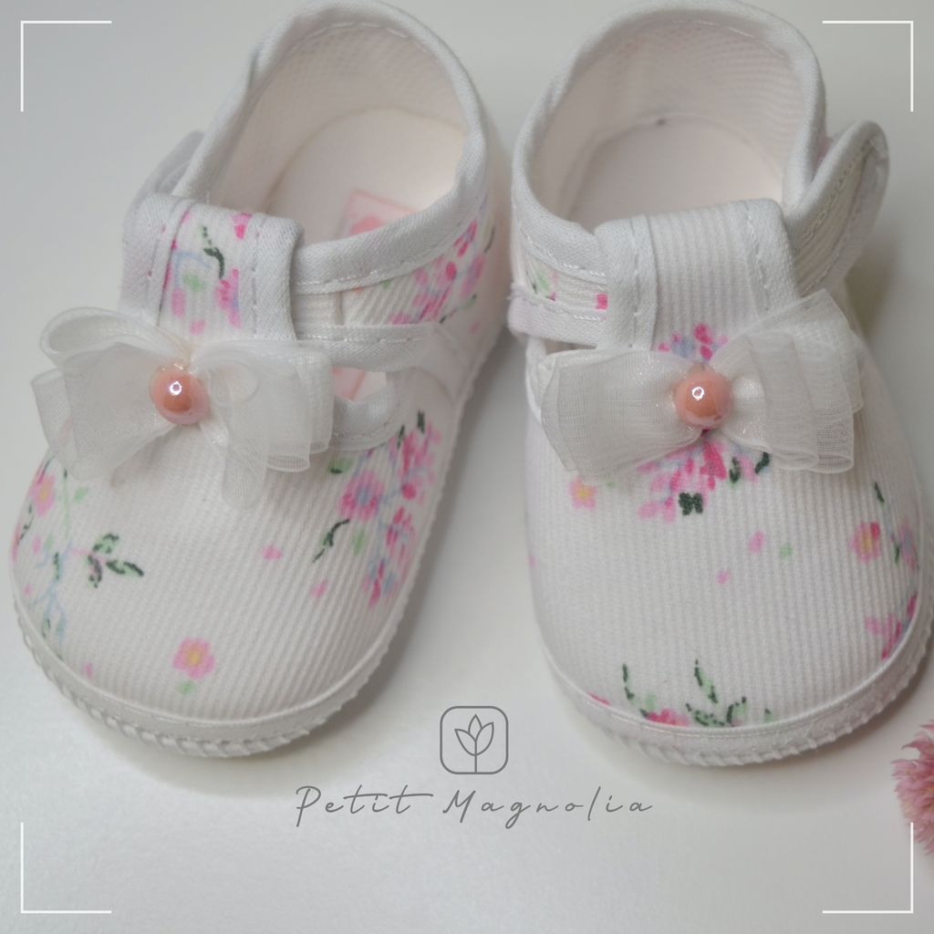 Zapatitos estilo guillermina floreadas