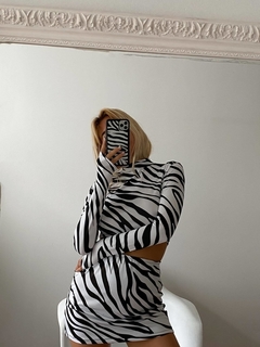 Imagen de TOP POLERA CORTA CEBRA