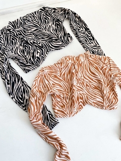 TOP FORMA M/L AFELPADA CEBRA - Flor Gagliani Mayorista