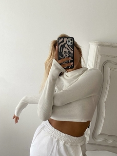 POLERA CORTA YESO en internet