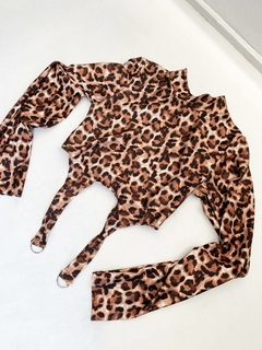 TOP POLERA TIRADORES LYCRA ANIMAL PRINT - comprar online