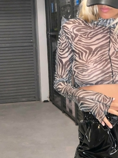 TOP POLERA COSTURAS M/L TUL CEBRA - comprar online