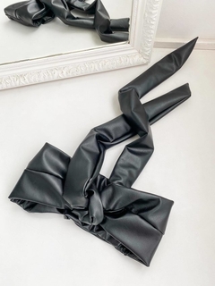 TOP MICAELA CUERO - comprar online