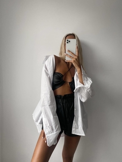 SHORT FRUNCE CUERO - Flor Gagliani Mayorista