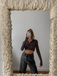 TOP POLERA CORTA CIERRE FENDI en internet