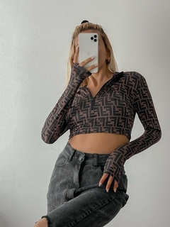 Imagen de TOP POLERA CORTA CIERRE FENDI