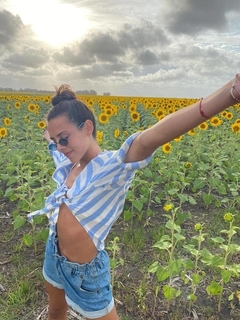 CONJUNTO CAMISA Y TOP RAYADO en internet