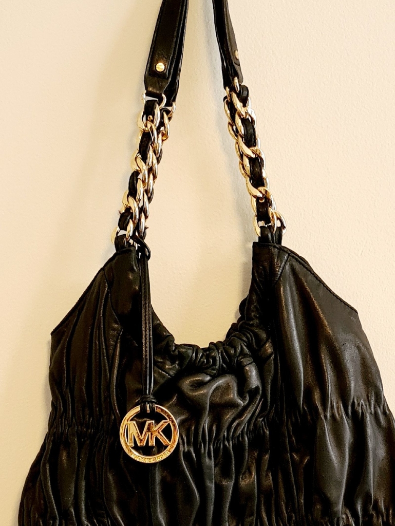 ruched black bolsa