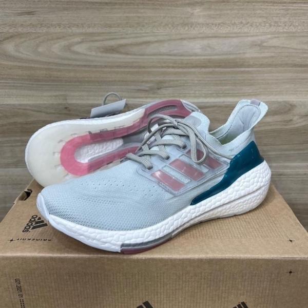 ultraboost 21 outlet