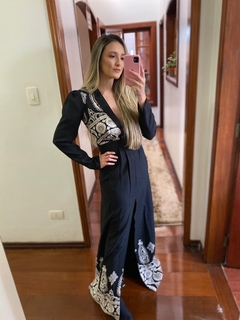 Vestido Feminino com Babado na Barra e Manga Curta