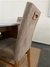 CONJUNTO MESA KRV 495 COM 1,40 X 0,90 IMBUIA MEL LACA E VIDRO OFF WHITE COM 4 CADEIRAS KR 099 CAM.ARAXA IMBUIA MEL - comprar online