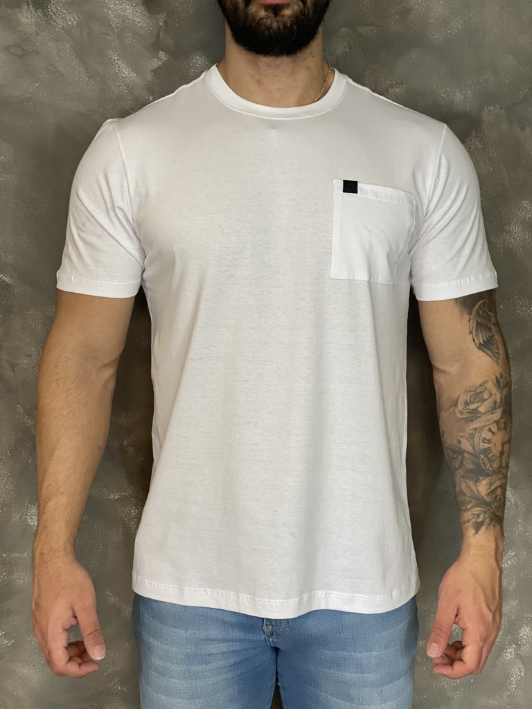 Camiseta John John Lisa Pocket Basic Masculina Branca - Dom Store  Multimarcas Vestuário Calçados Acessórios