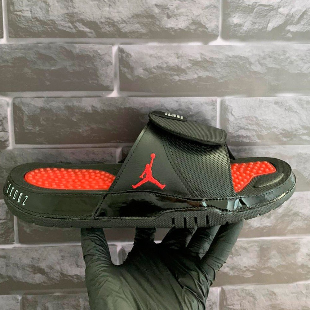 chinelo jordan hydro 8