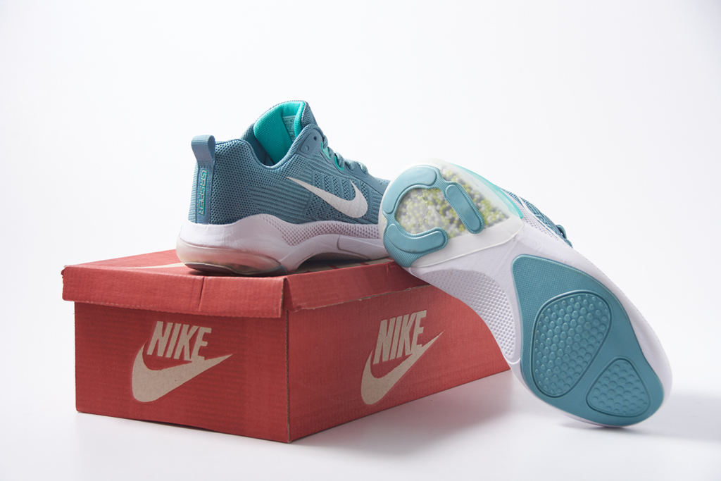 Zapatillas Nike Joyride en color Turquesa / Blanco