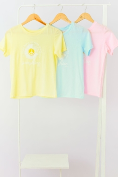 JPL REMERA BRETT SUNSHINE (28712) - Tabatha Jeans Mayorista