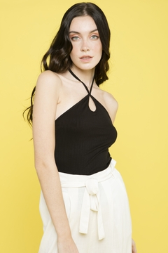 MKF MUSCULOSA ROSETTA CON GOTA (29636)