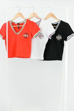 ABG REMERA ESCOTE EN V CON PU (27693) en internet