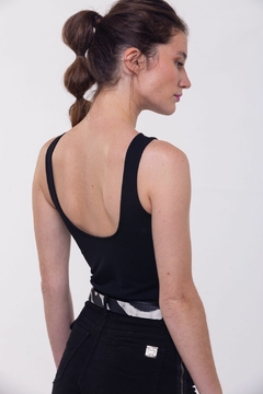 CLS TOP ESCOTE EN ESPALDA (26664) - comprar online