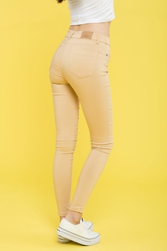 BPL PANTALON BEASTIE (28751) en internet