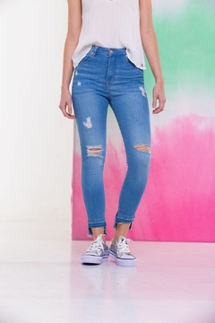 RET JEAN TIRO ALTO RUEDO CON C (27508)