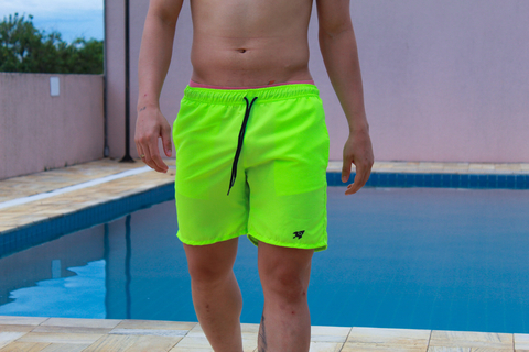 short de praia verde