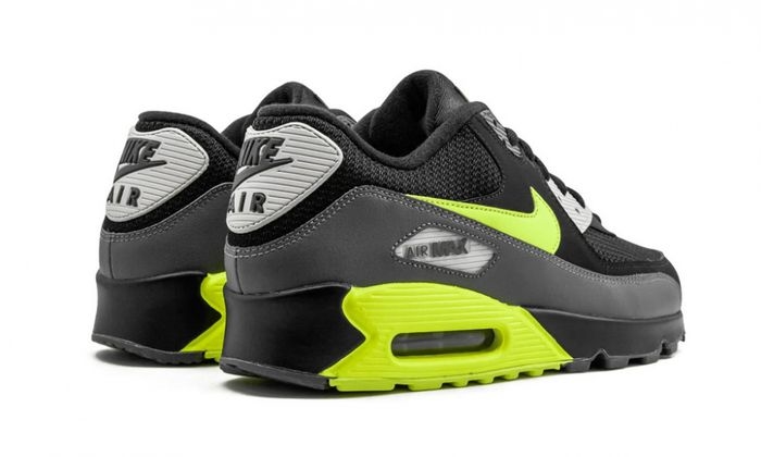 nike air max 90 essential volt