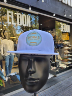 Gorra California Blanco con Parche de cuero