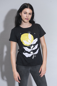 Remera Luna Black