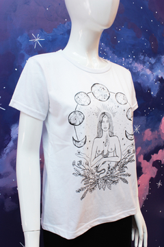 Remera Ciclo Lunar - Saloon Soma