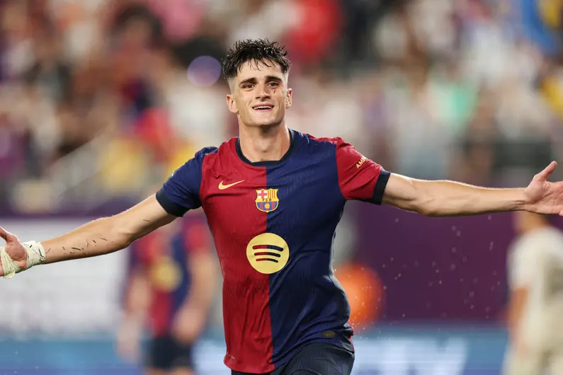 camisa-barcelona-home-titular-24-25-2024-2025-azul-grena-barca-modelo-player-masculina-lamine-yamal-vitor-roque-lewa-lewandowski-raphinha-gavi-pedri-
