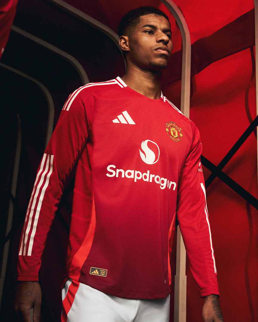 camisa-man-united-24-25-home-2024-2025-modelo-player-vermelha-titular-manchester-rashford-mainoo-zirkzee-hojlund-garnacho-yoro-casemiro-bruno-fernandes-