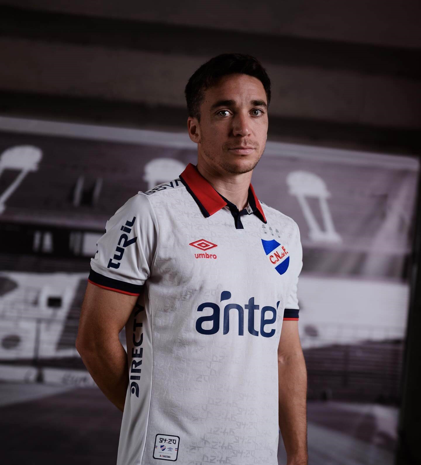 camisa-nacional-uruguai-2024-home-branca-modelo-torcedor-fan-coates