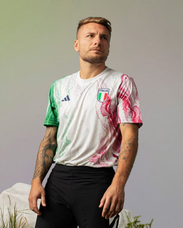 Camisa Pré-Jogo Seleção da Itália 2023 2024 Masculina Player Branc