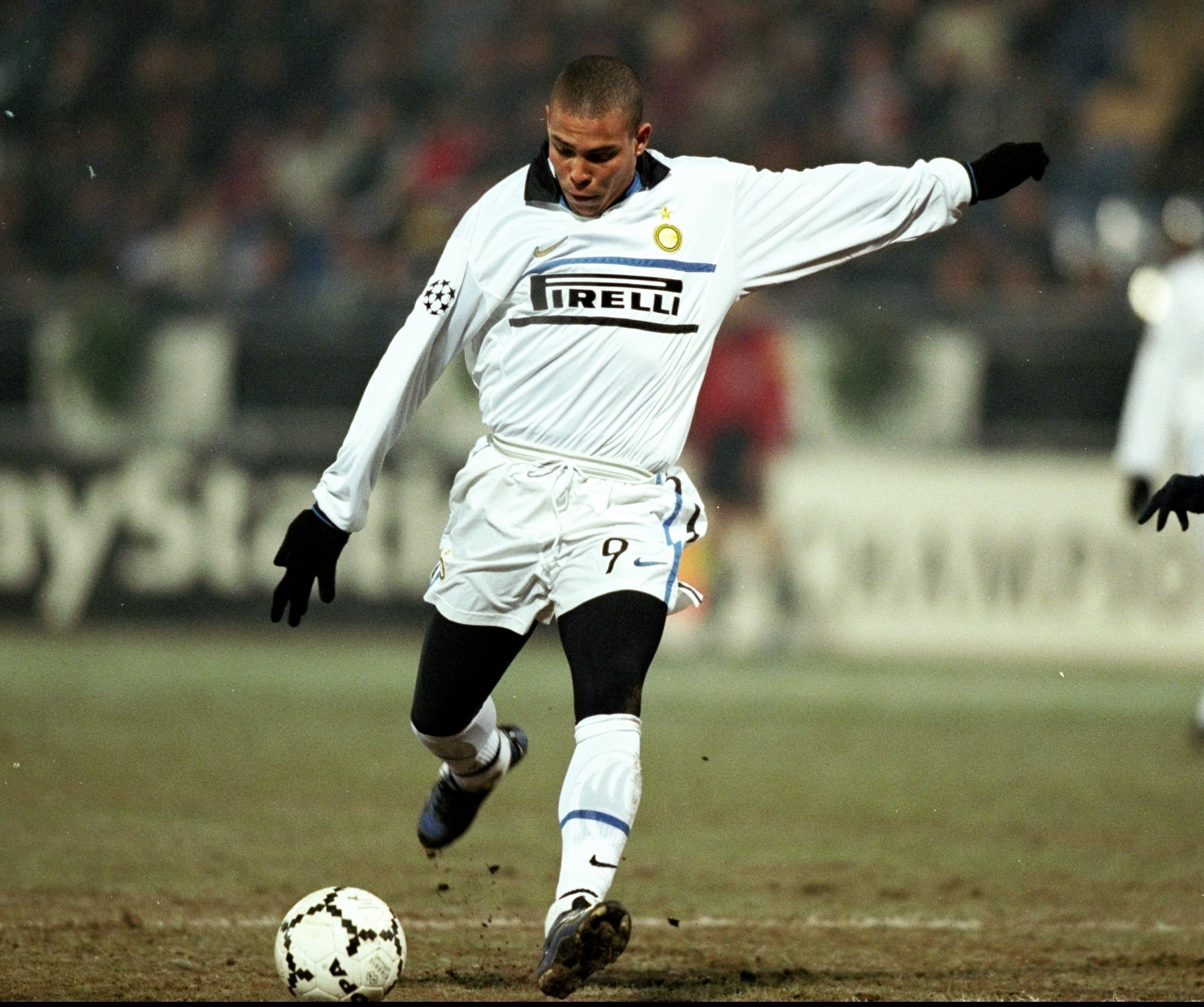 Camisa Retrô Inter de Milão II Away 1998 1999 Masculina Fan Branca