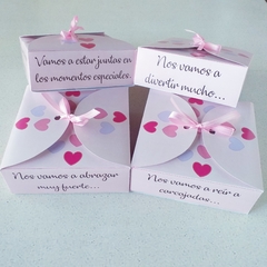 Imagen de Cajas M/P Corazones (fondo rosa)