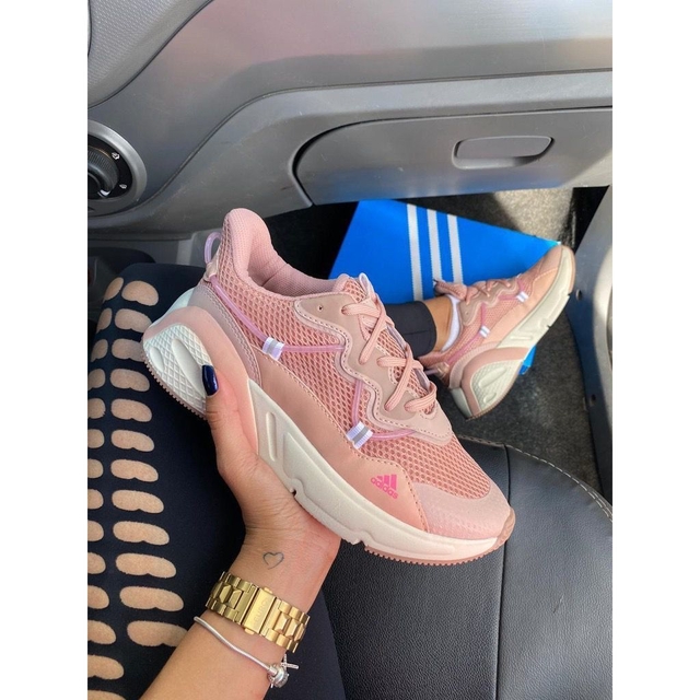 tênis adidas feminino confortável